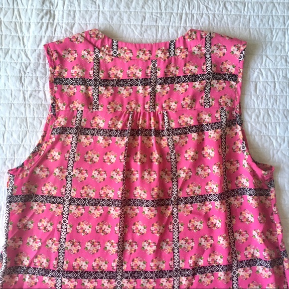Women's 41 Hawthorn Hot Pink Print Sleeveless Top Sz M Shalley Split Neck Blouse - Picture 6 of 12